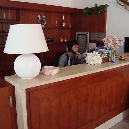 Florentia Hotel Lido di Camaiore Buitenkant foto