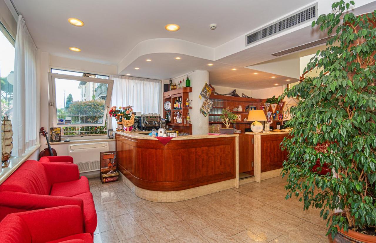 Florentia Hotel Lido di Camaiore Buitenkant foto