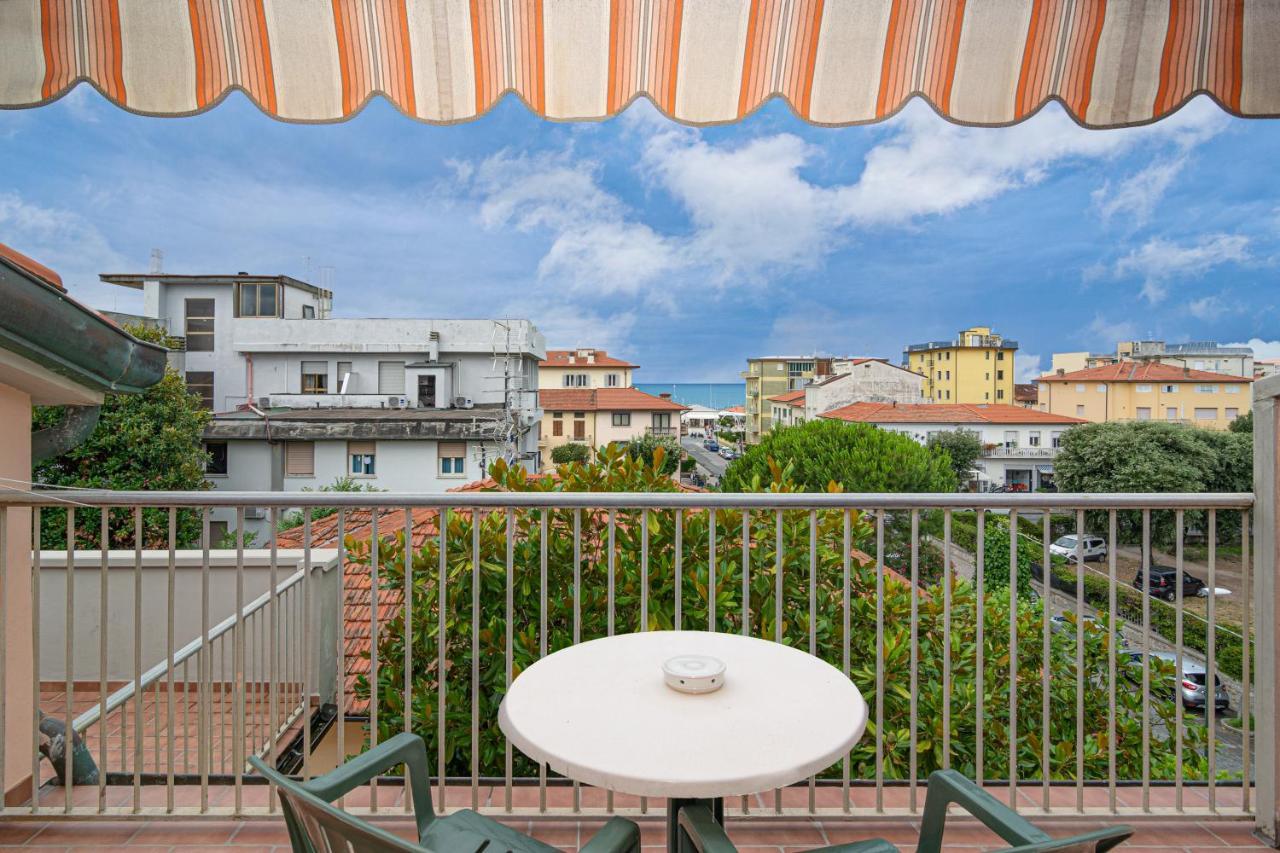 Florentia Hotel Lido di Camaiore Kamer foto