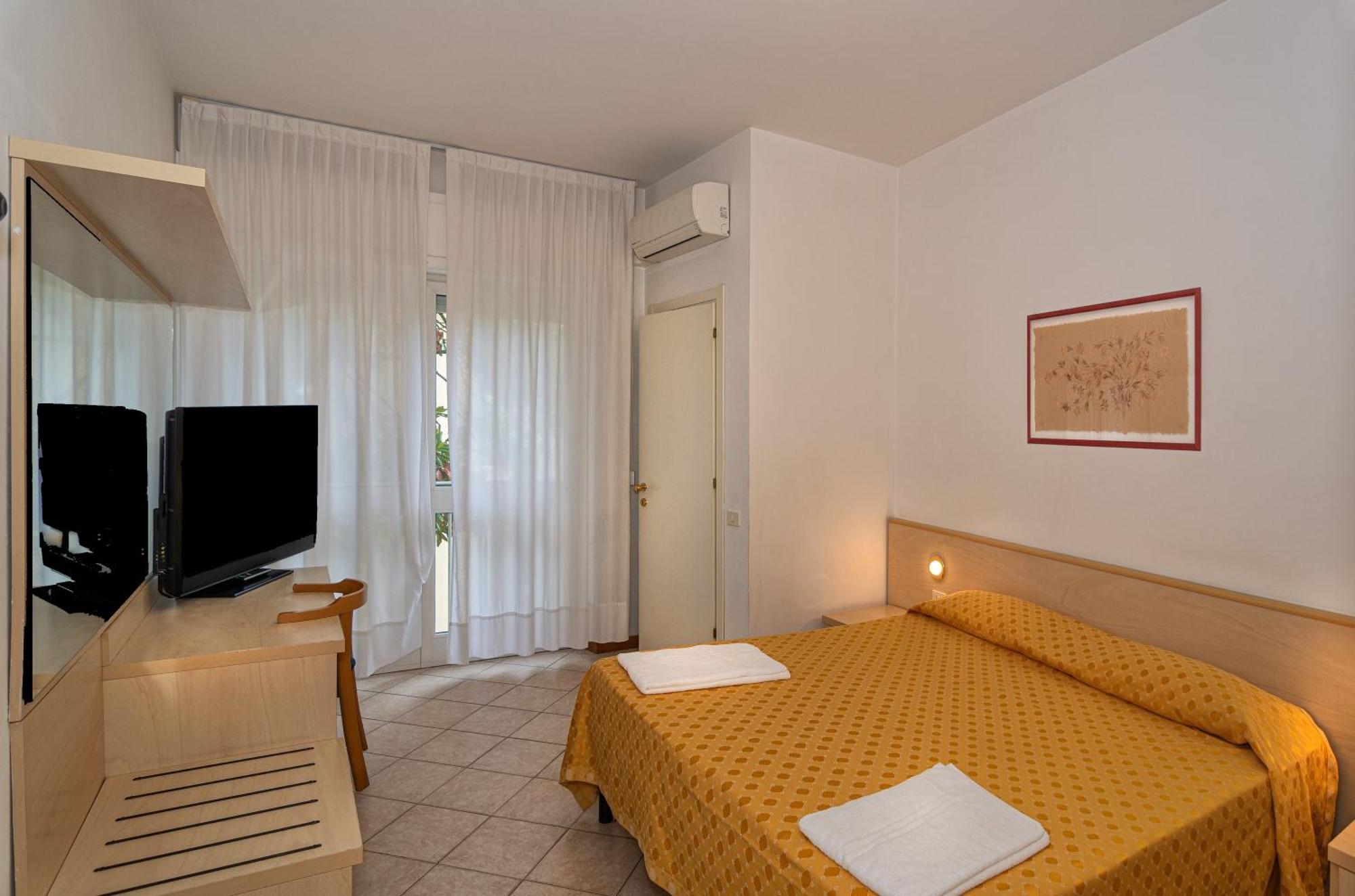 Florentia Hotel Lido di Camaiore Kamer foto