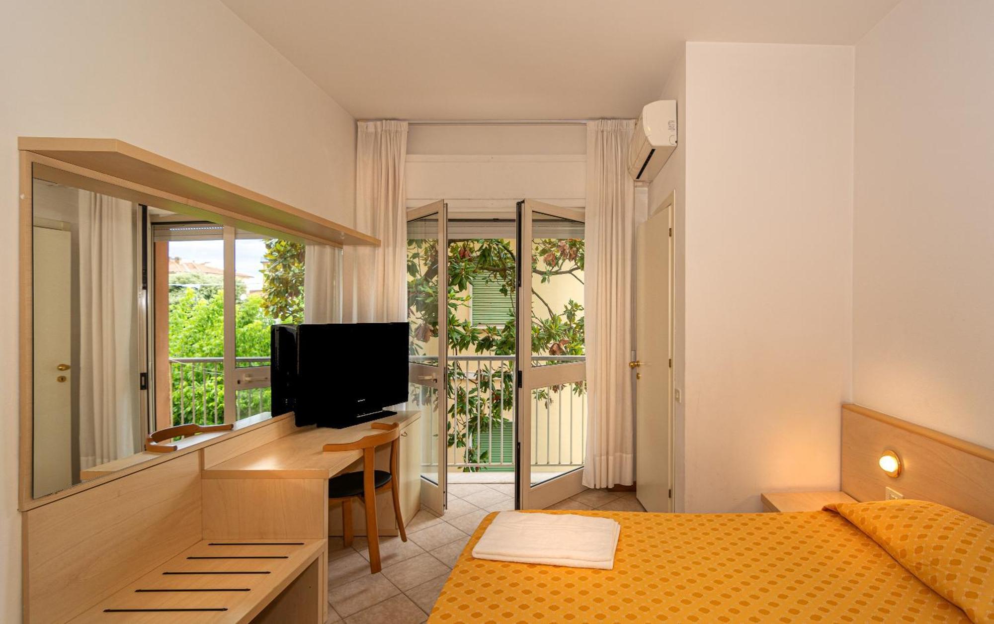 Florentia Hotel Lido di Camaiore Kamer foto