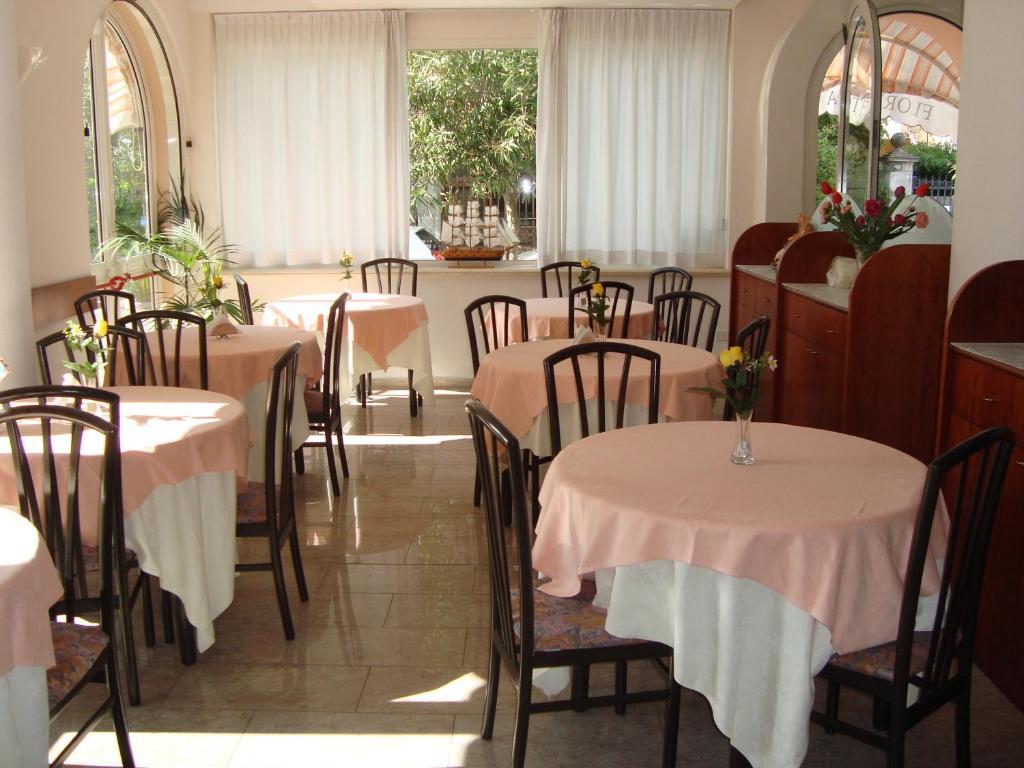 Florentia Hotel Lido di Camaiore Buitenkant foto