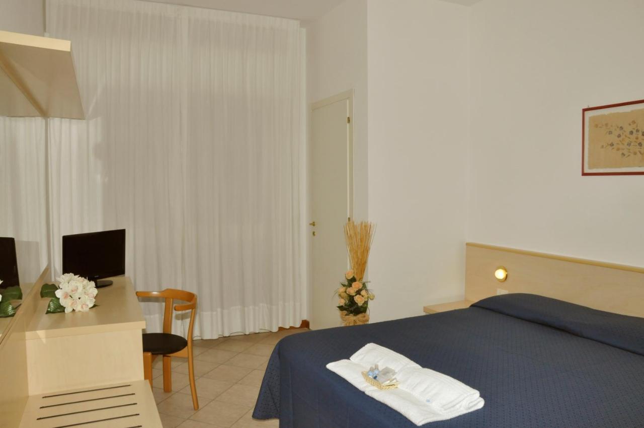 Florentia Hotel Lido di Camaiore Buitenkant foto